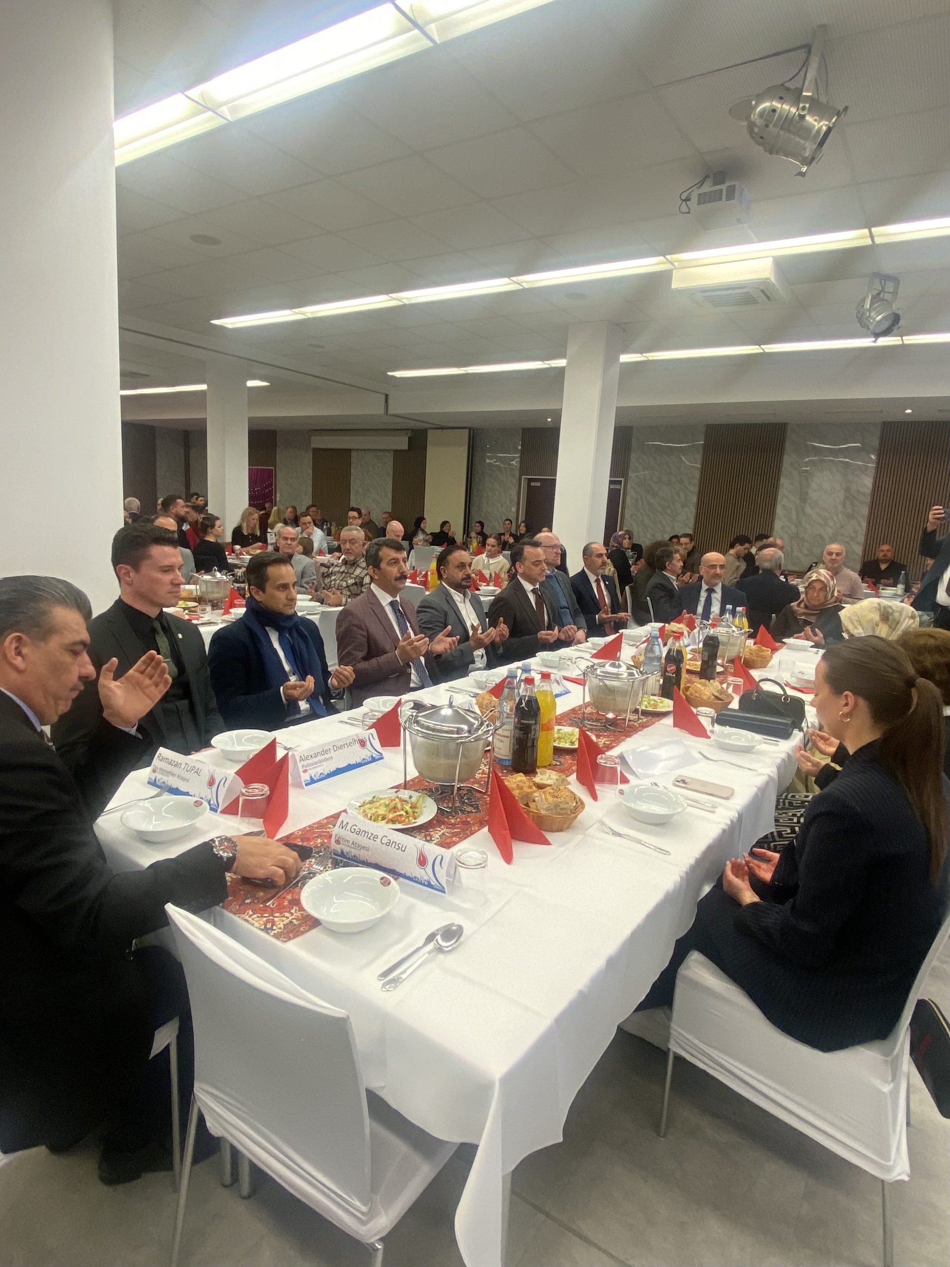 Duisburg Türk ve Alman kurumları iftarda buluştu